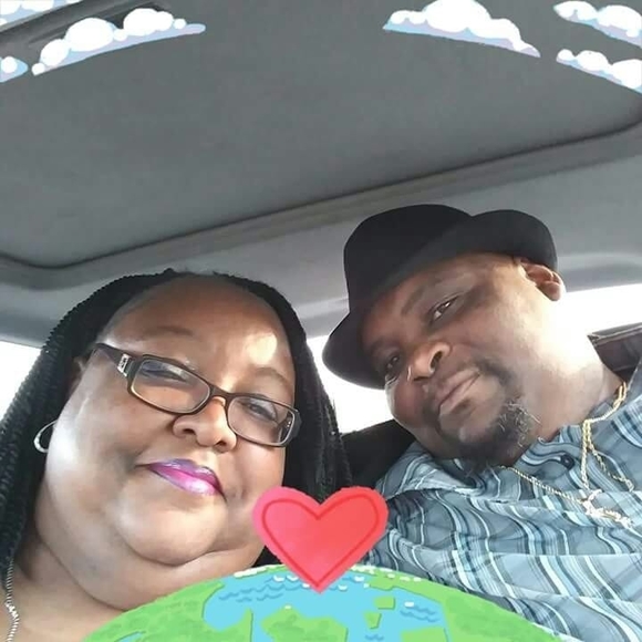 Meet your Posher, Gina - Picture 1 of 1